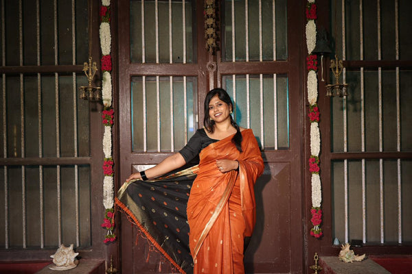 Premium Maheshwari Silk Saree – Rust Orange with Black Pallu