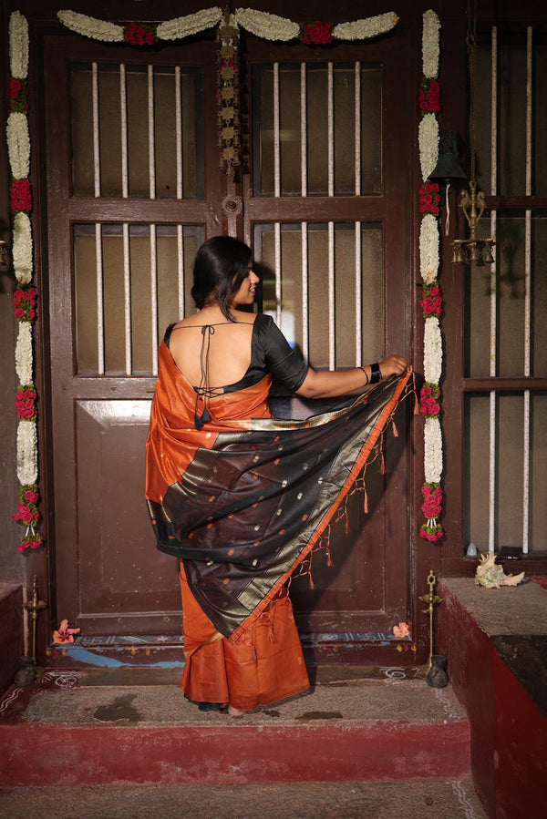 Premium Maheshwari Silk Saree – Rust Orange with Black Pallu